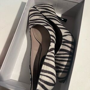 Nine & Co. Black and White Zebra Heels